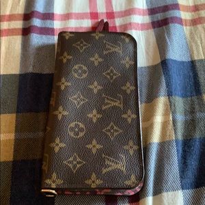 Louis Vuitton Insol Wallet in Monogram